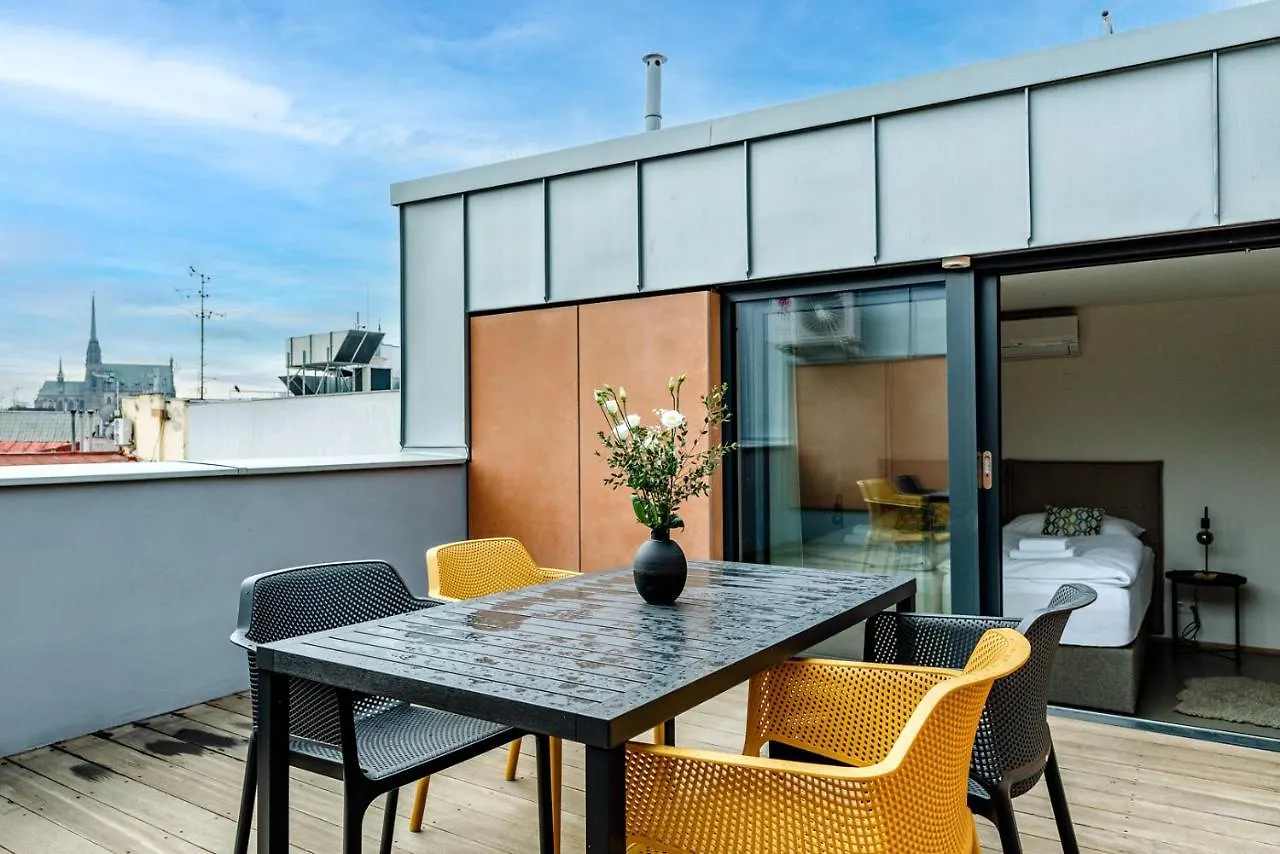 Apartment برنو